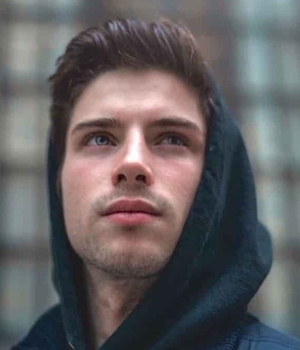 Él es Nicolás Haza, el guapísimo hijo de Ludwika Plaeta