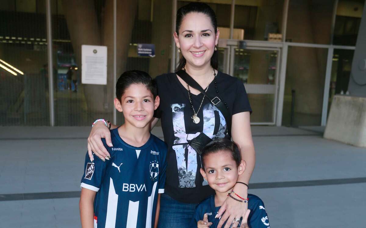 Nora Chapa, Héctor Daniel Garza y Leonardo Garza
