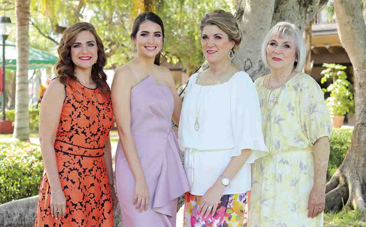 Malú Aranda, Malú González, Sandy Wood y Barbára McBurney / Fotos: Dennis Hernández