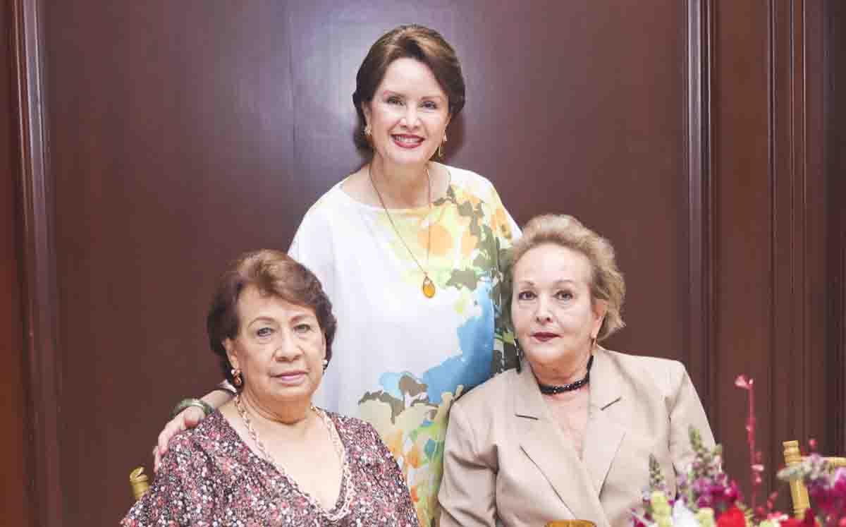 Ana Luisa Verduzco, Queta Palacios y Miroslava de Muñoz / Fotos:  Dennis Hernández