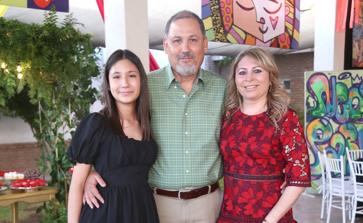 Isabel, Luis y Lorena