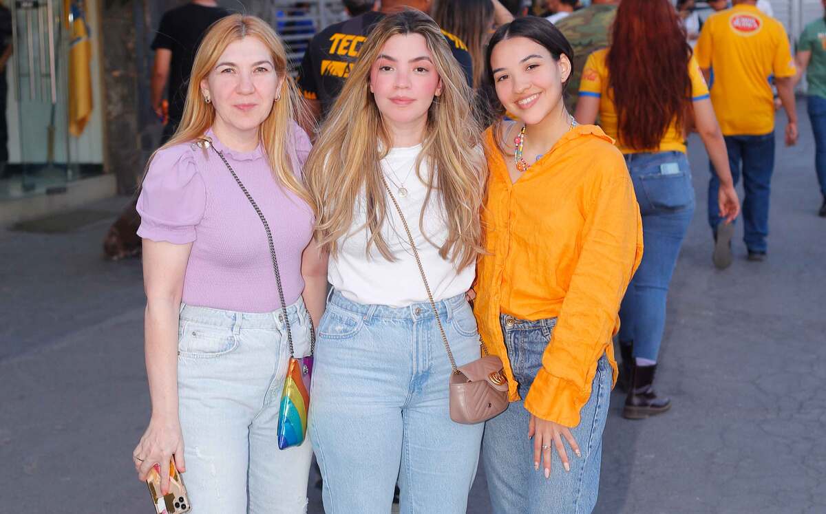 Ángeles Villarreal, Angie Guel y Yenny Guel