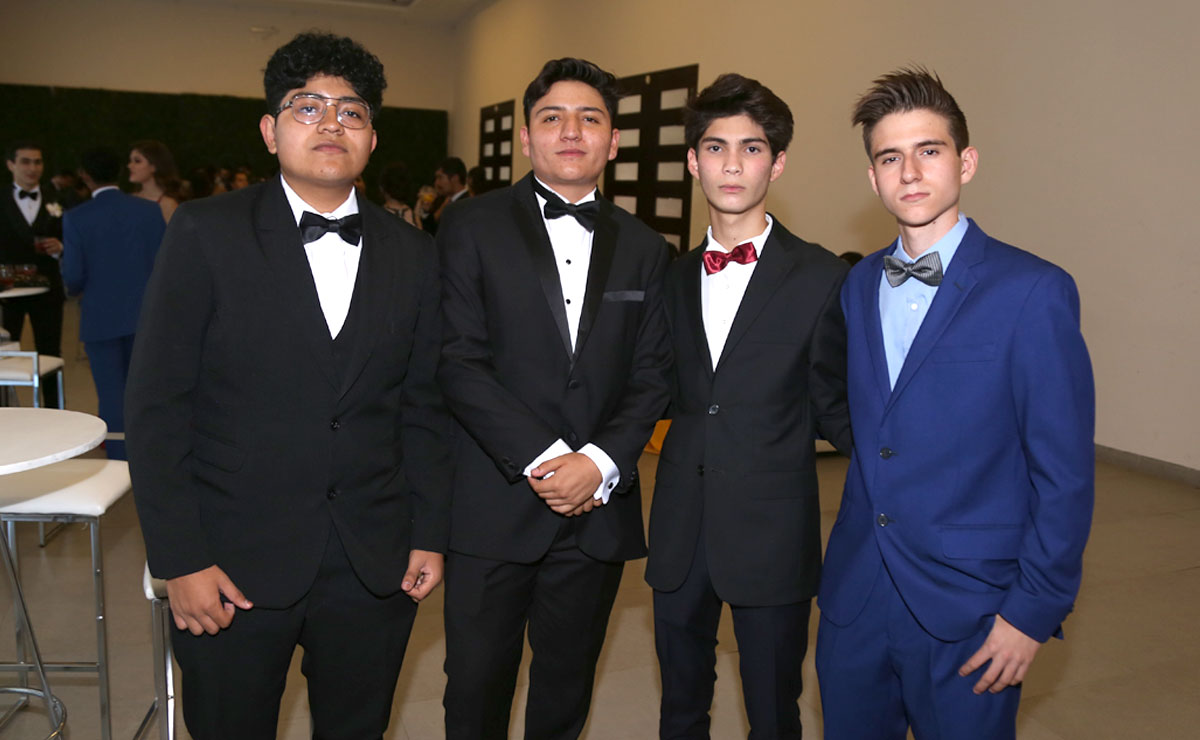 Ariel, Caleb, Sebas y Pierre