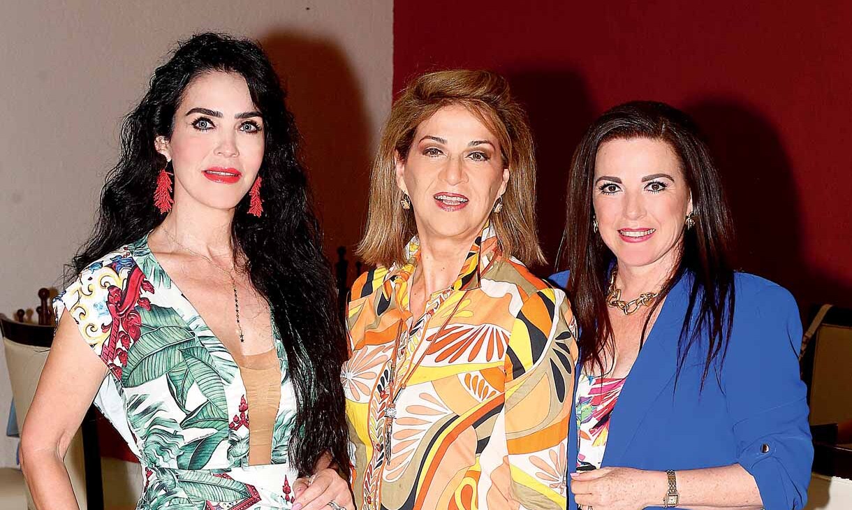 Martha Martínez de Ruiz, Mina Villarreal de Gustafson y Marlene Dávila de Rodríguez