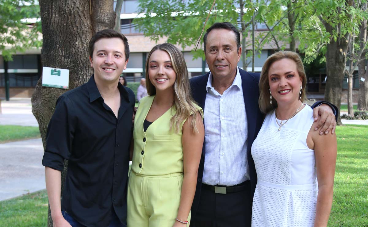 Óscar, Andrea, Javier y Beatriz