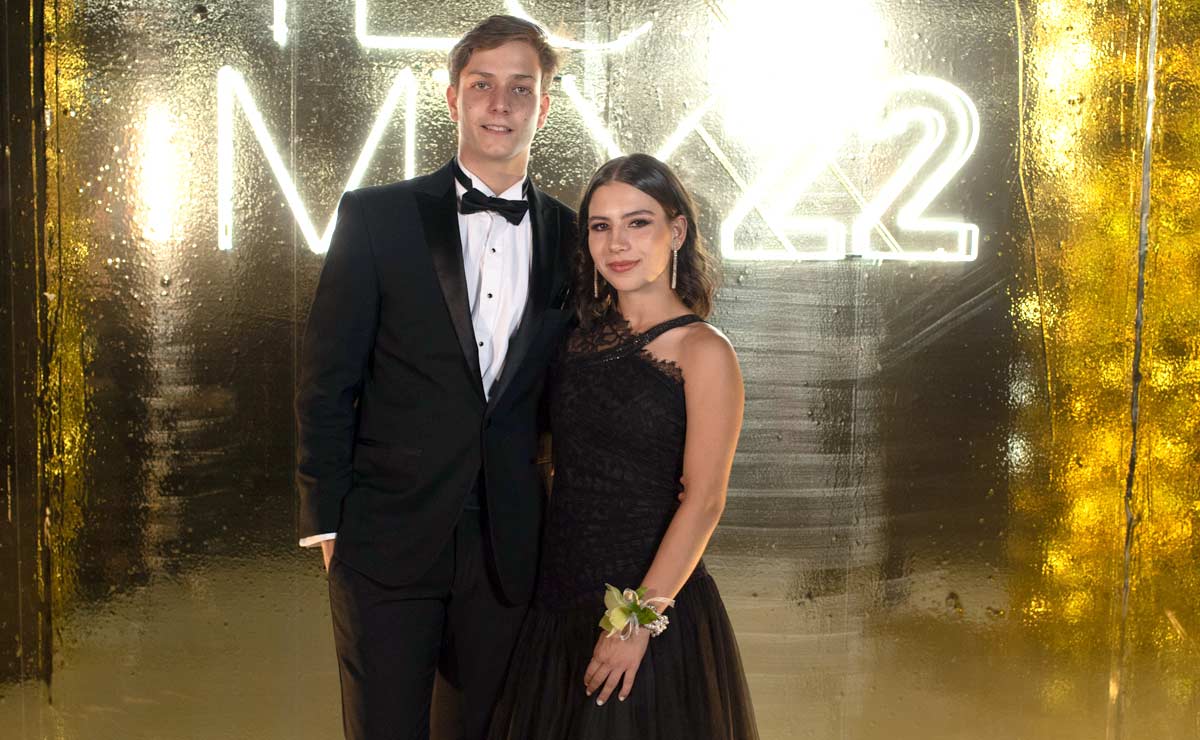 Santiago y Valeria