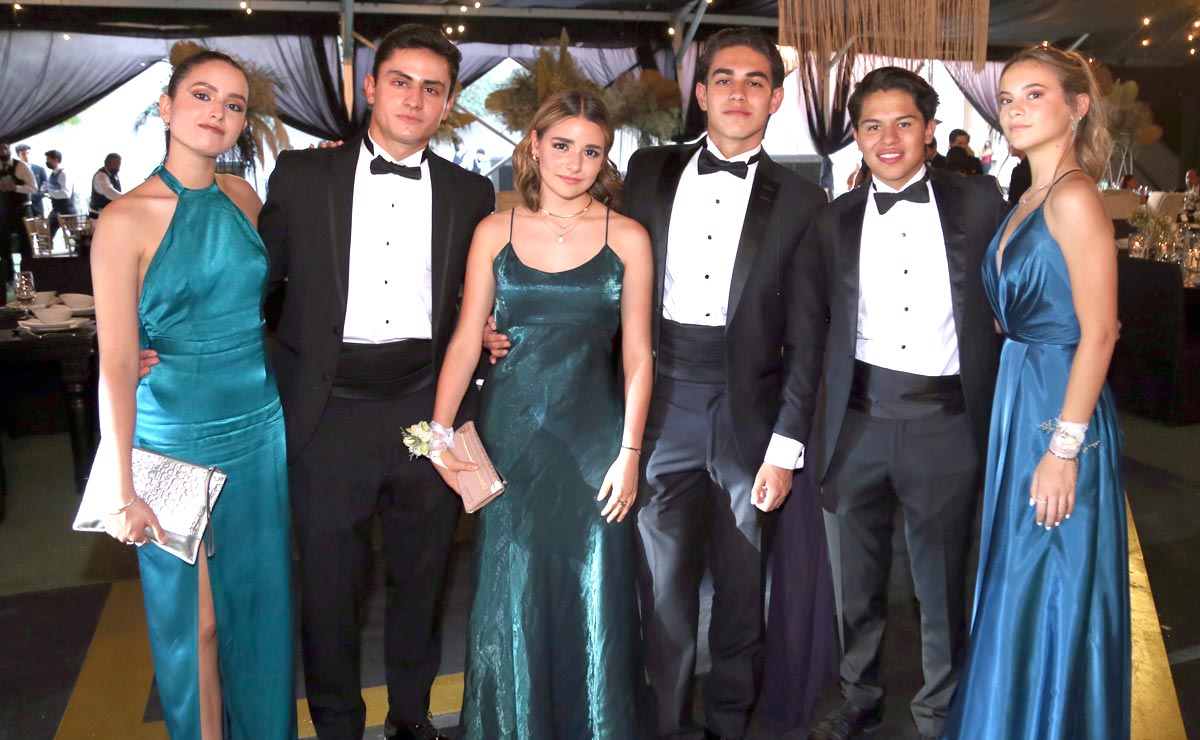 Tamara, Javier, Melanie, Emiliano, Arturo y Ángela