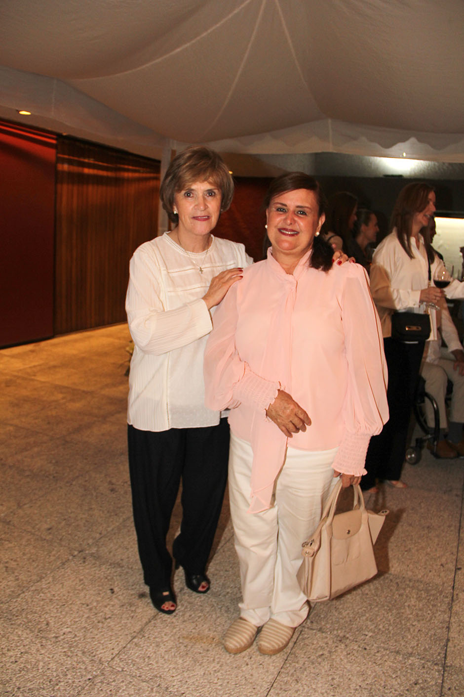 Cuy Soto de Flores y Pilar de Watanabe