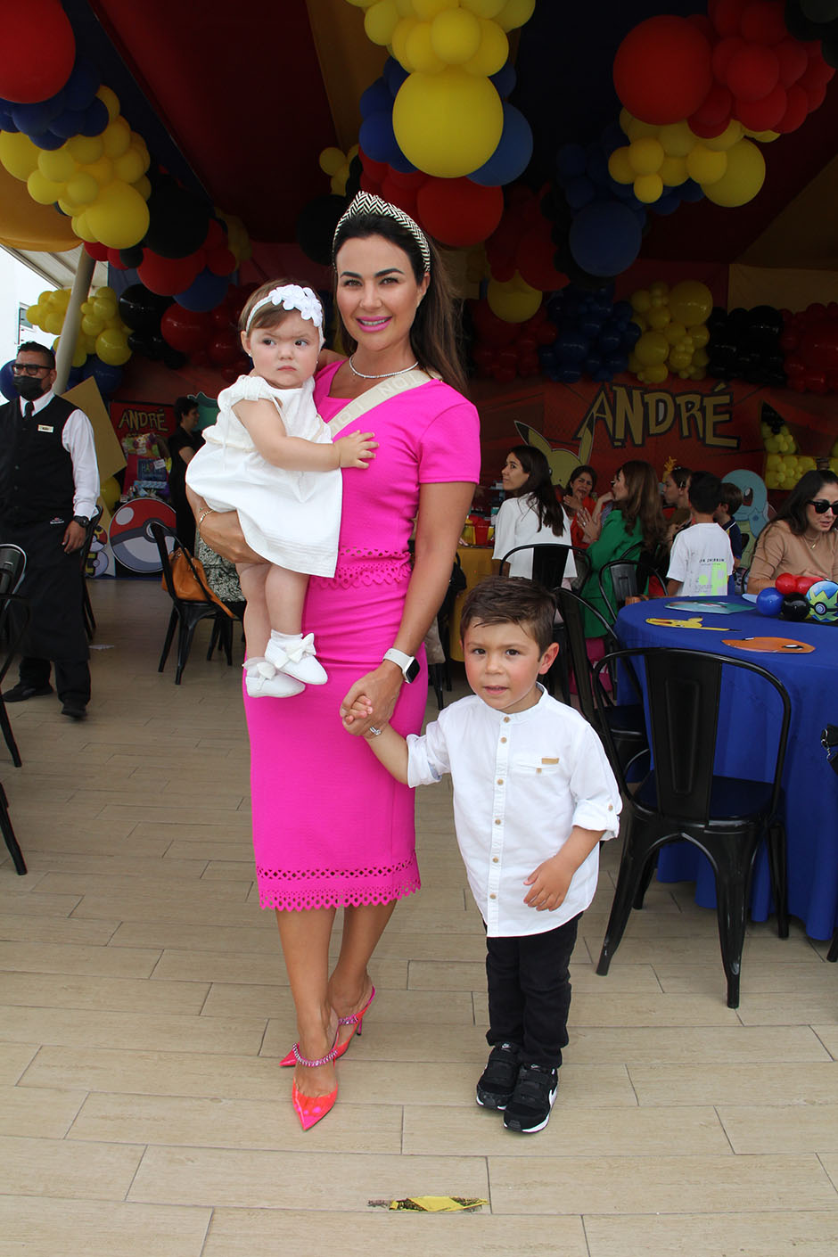 Florencia Maycotte, Sienna Gallardo y Alejandro Gallardo.Alicia López y Ana Paola Luque.