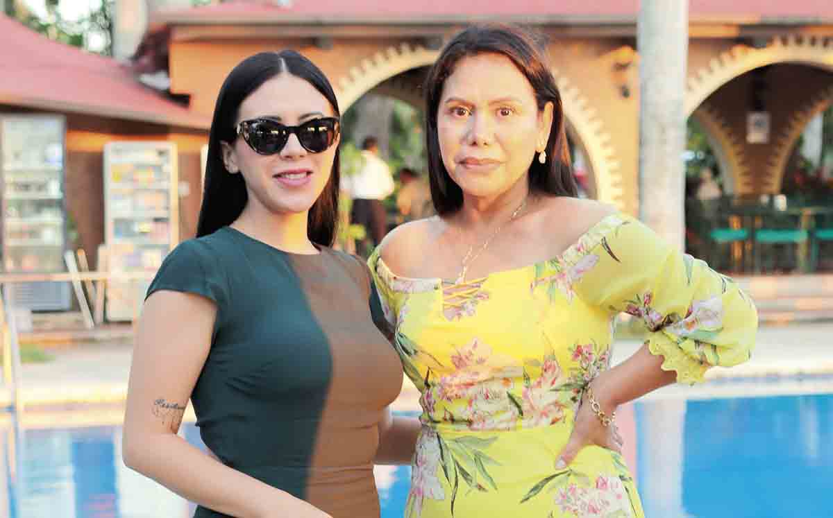 Nohemí Ramos y Azalia San miguel / Foto: Dennis Hernández