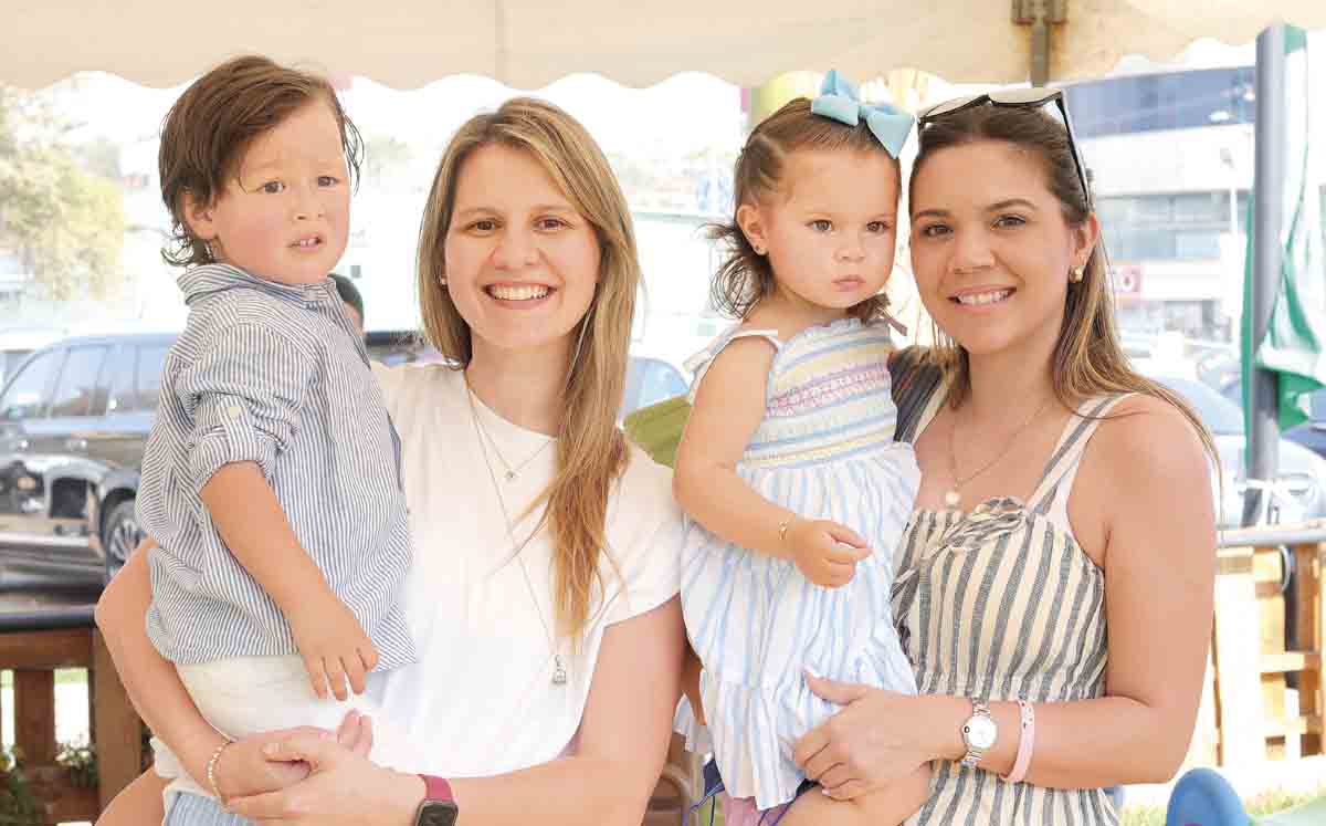 José Andrés Mendez, Tara Vaselik, Ana María Garza y Lety Orozco / Foto: Dennis Hernández