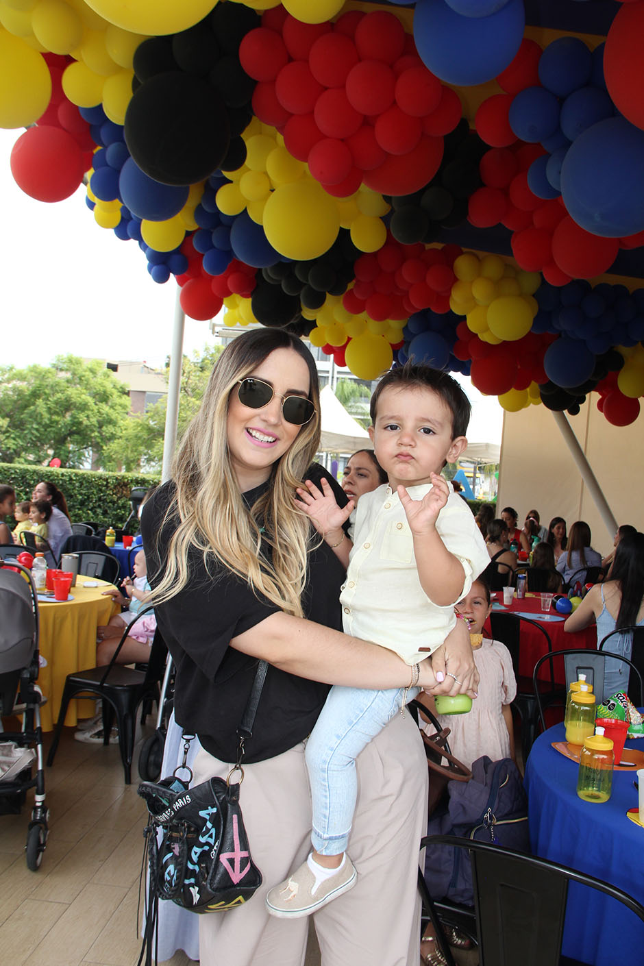 Michelle Muñoz y Enzo Lizárraga