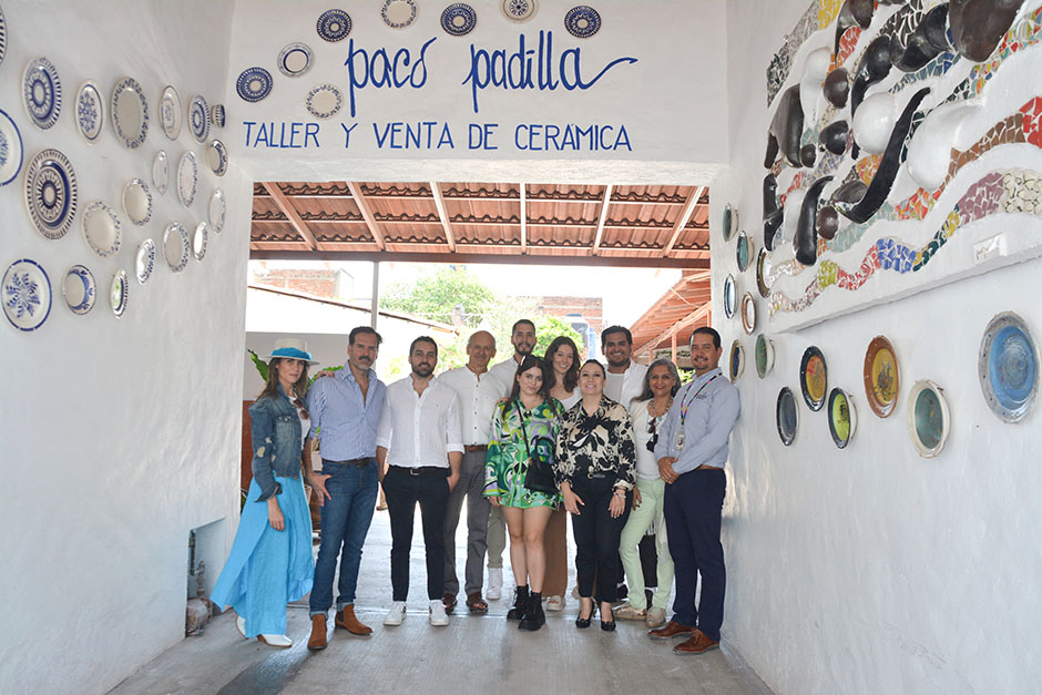 Sofía Basave, Óscar Naveja, Luis Fernández del Valle, Paco Padilla, Juan Bosco, Samantha Godoy, Adrián Rozz, Dolores Castillo, Maribel Ruiz y Juan