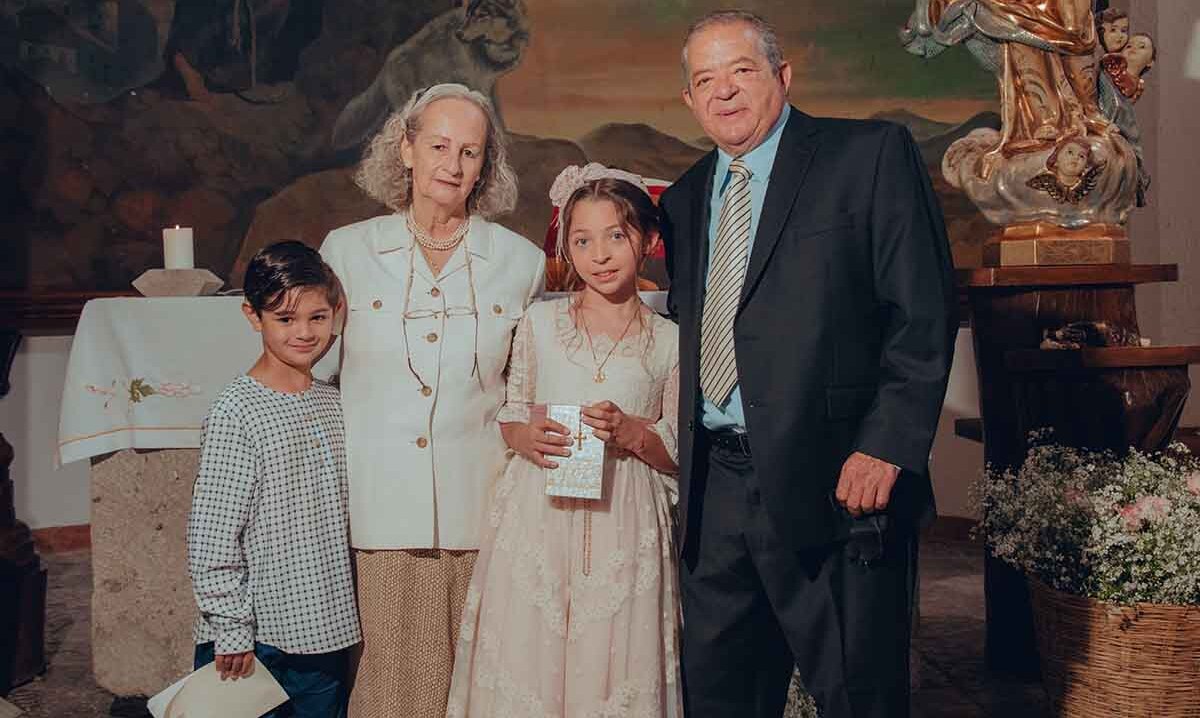 Leo Gonzalez, Rosy Ríos, Regina Gonzalez y Jesus González Anaya