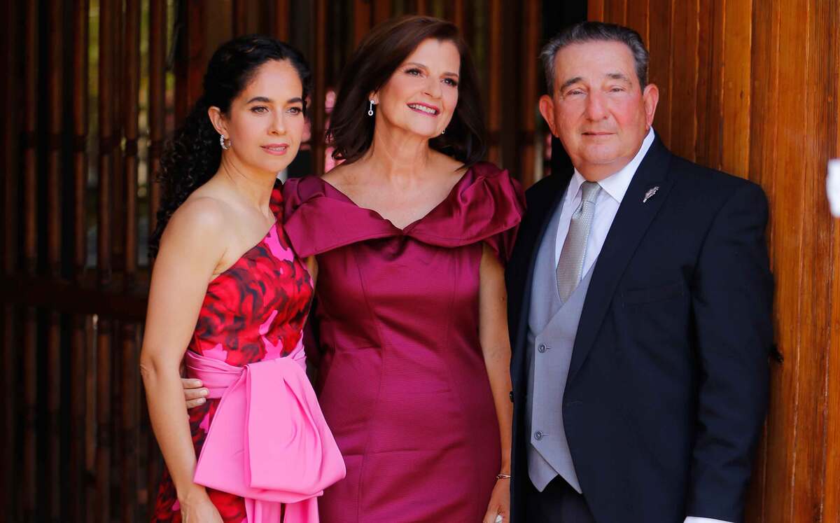 Titi Uresti, Patricia Villarreal y Ricardo Junco Garza