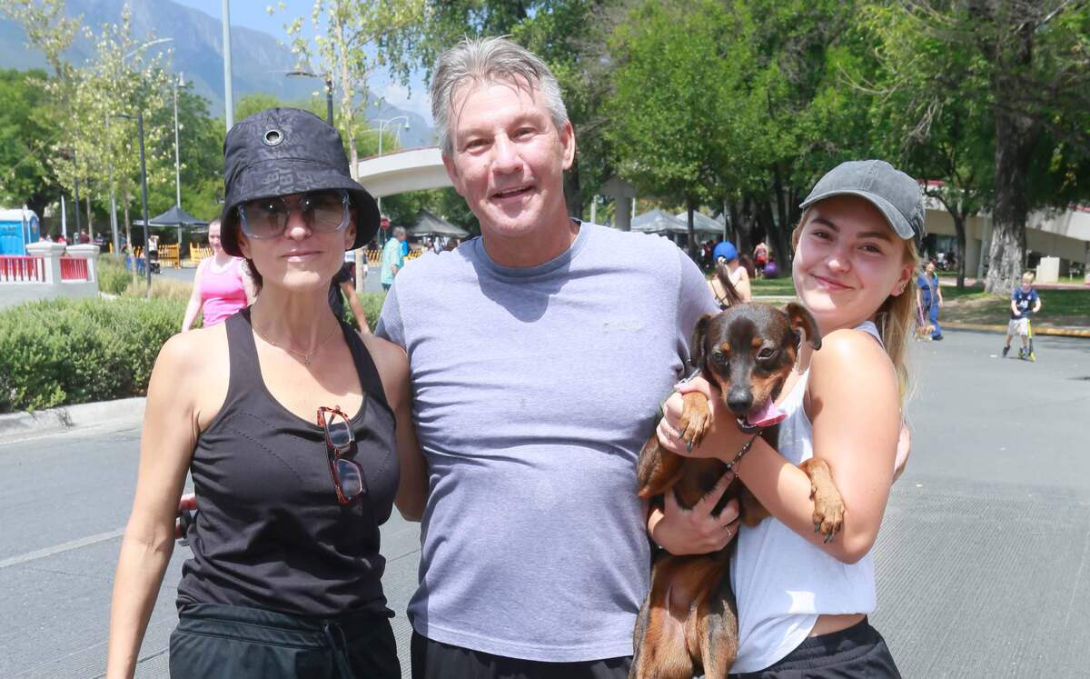 Verónica de Eaton, David Eaton y Daniela Eaton