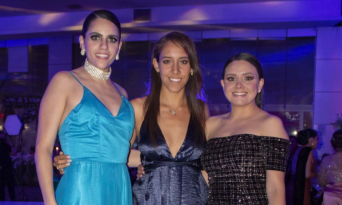 Milagros Salomón, Ana Valdespino y Brenda Aguilar