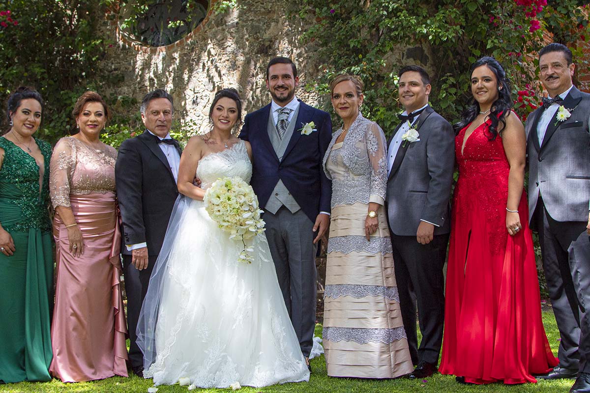 Gaby Baca, Aracely Carmona, Isidoro Baca, Aracely Baca, Víctor Fernel, Griselda Arvizu, Gustavo Guzmán, Griselda Guzmán y Víctor Guzmán (Fotos: Arturo