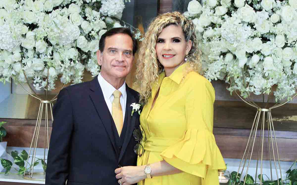 papás de la novia. Juan Carlos Segovia y Sonia Hanun / Fotos: José Chang