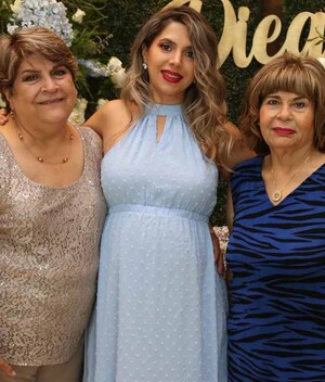 María de Lourdes, María Fernanda y Ana Patricia