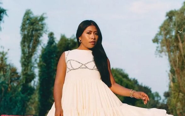 Yaliza Aparicio y cómo llevar una falda de transparencias. (Foto: Instagram).