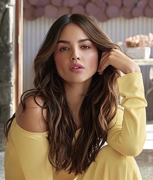 Eiza González y el accesorio perfecto para lucir un minishort