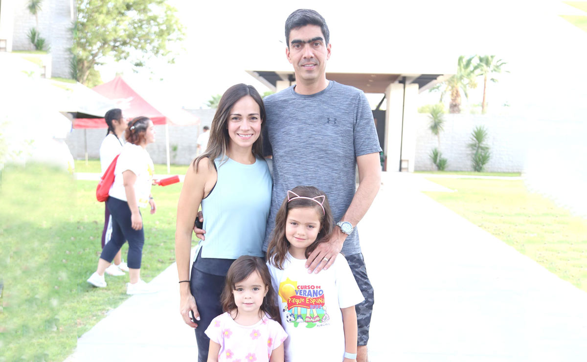 Daniela, Poncho, María y Roberta