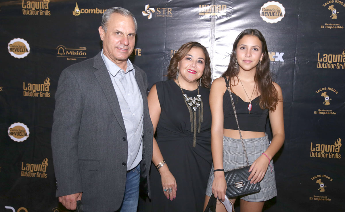 David, Lizeth y Fernanda