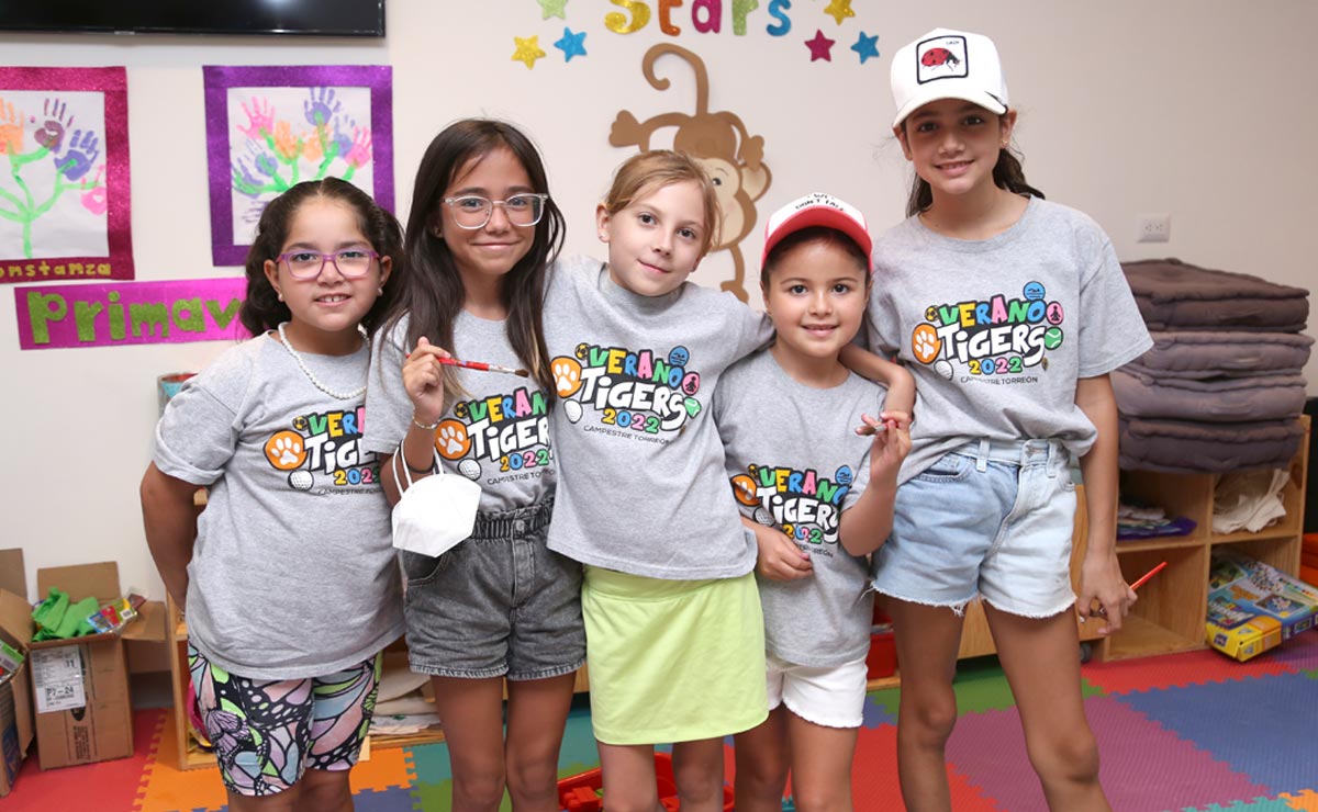 María Emilia, Regina, Susy, Mariángel y Luciana