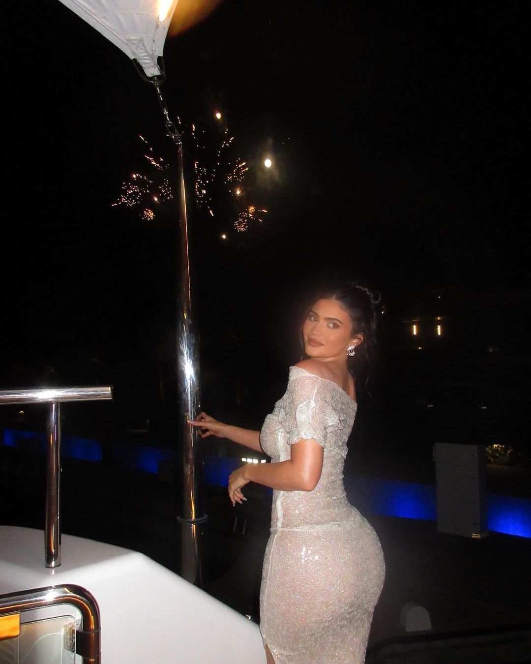 KYLIE JENNER 25