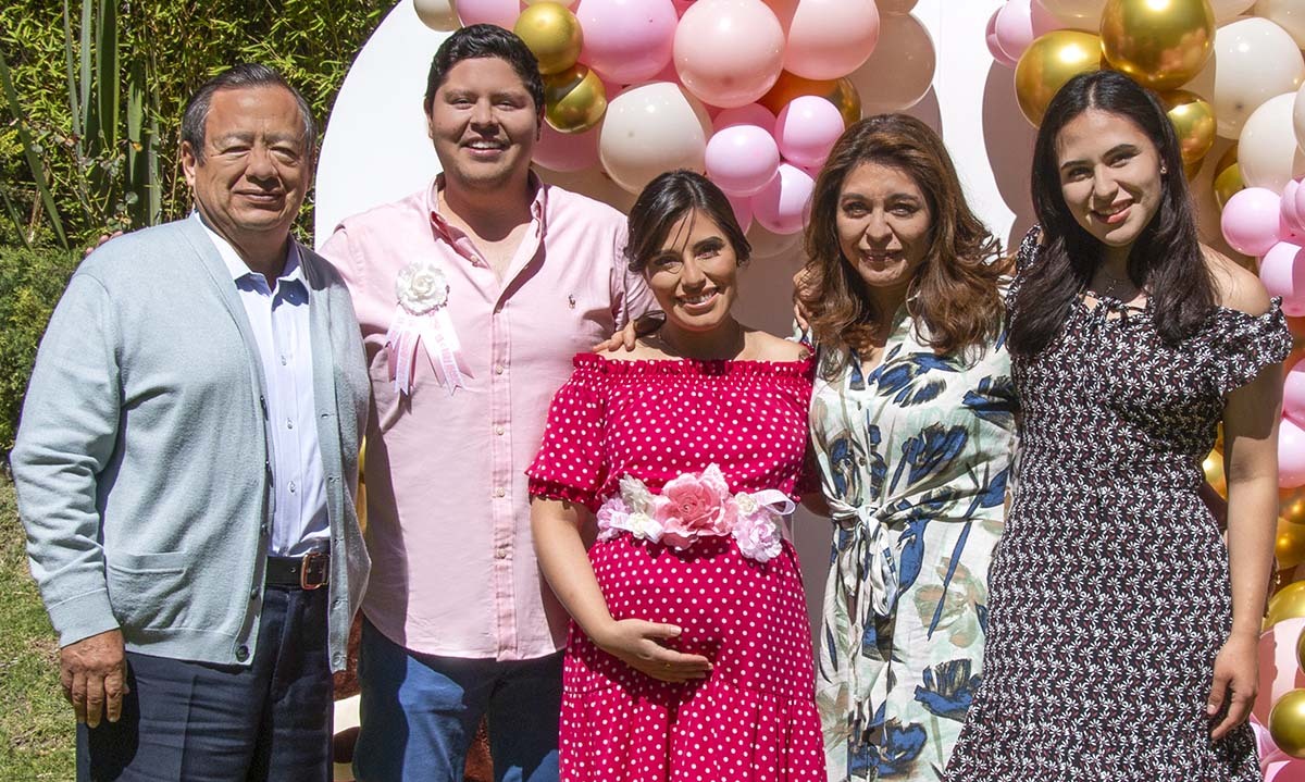 Moisés Rodríguez, Juan Jorge Flores, Abril Rodríguez, Claudia Audelo y Vania Rodríguez