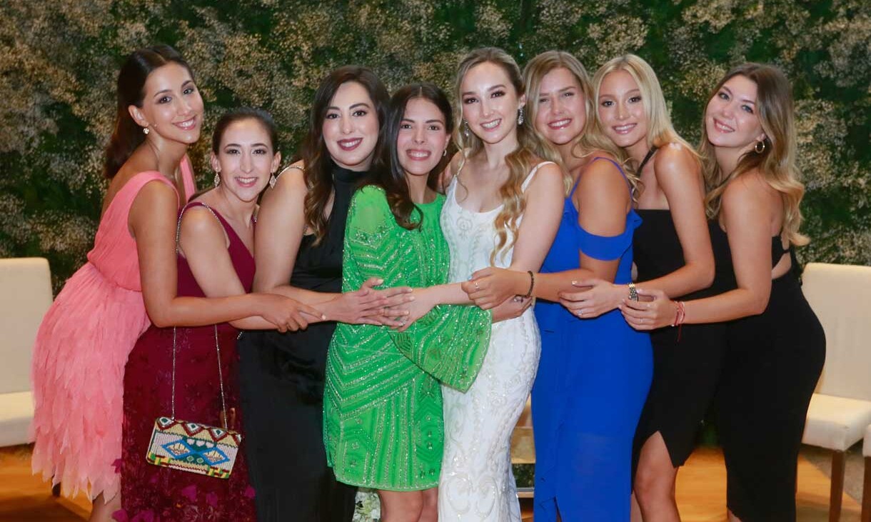 Alejandra García, Izamar Marroquín, Edwina Curiel, Mónica Cabello, Katia Cantú, Roby Elizondo, Paulina Treviño y Priscila GonzálezAlejandra Garc