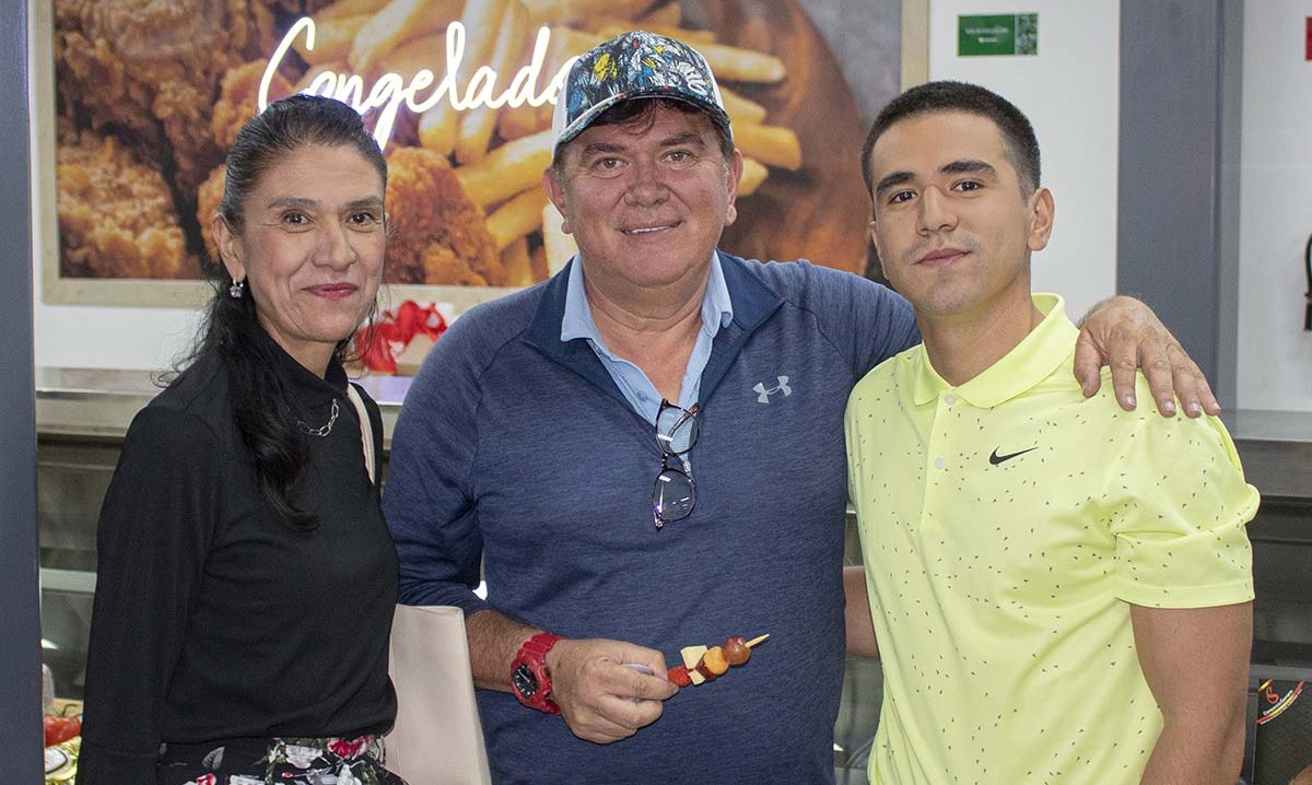 Patricia Díaz, Porfirio Mercado y Adrián Mercado