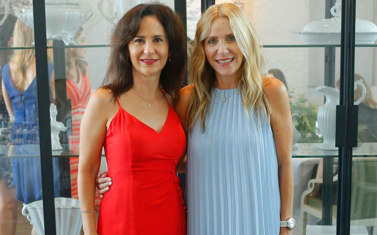 Adelina Decrescenzo y Dora Pérez de Lozano