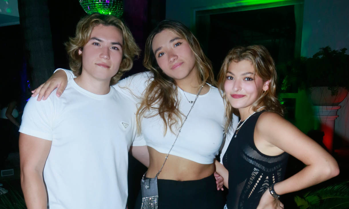 Alex Nevárez, Michelle y Brenda Sada