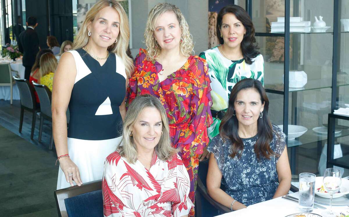 Érika Maldonado, Catalina Martínez, Olga Canales, Lucía Ravizé y Rocío Flores