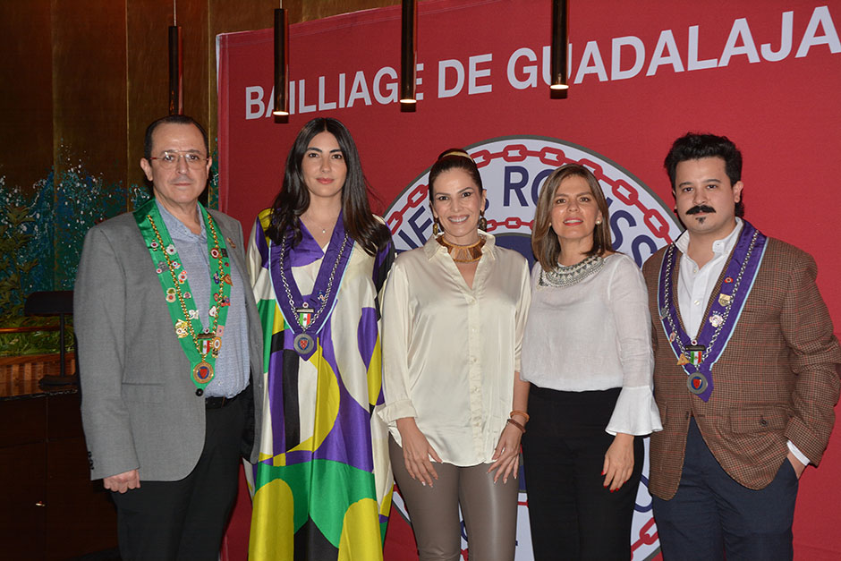 Gabriel Pérez, Stephanie Elenes, Karla Larrañaga, Catalina Olea y Gabo Pérez