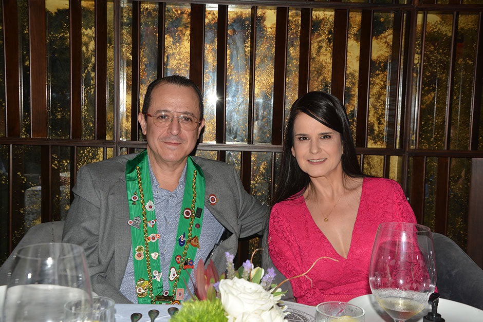 Gabriel Pérez y Claudia Ulloa