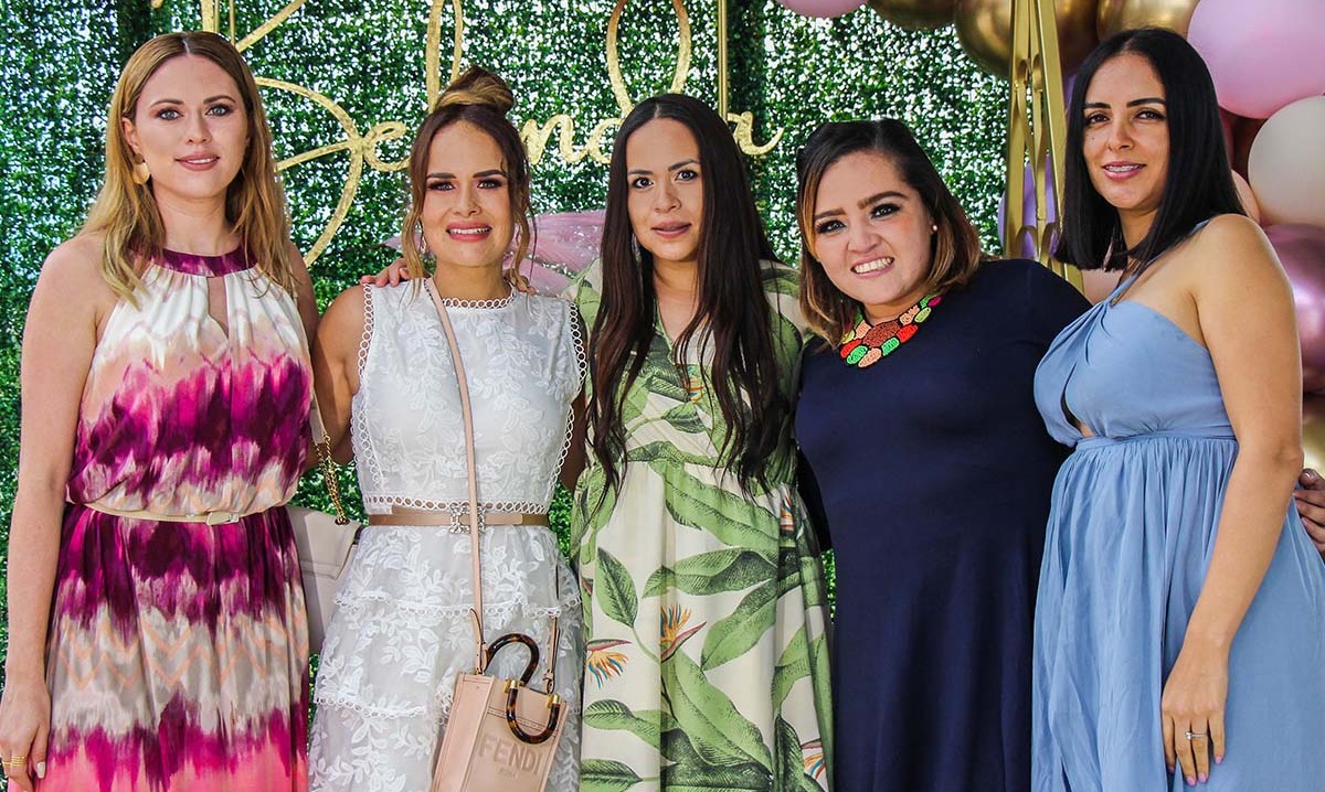 Triny Islas, Alejandra Macías, Joselin Hernández, Mari Carmen Barranco y Aurora Islas