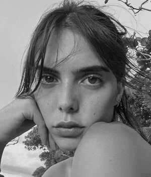 La joven no duda en mostrar su estilo y su sensualidad en redes sociales. (Foto: Instagram)
