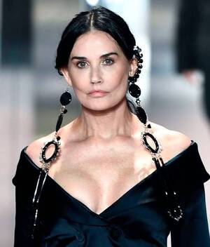 Demi Moore: El antes y después de sus cirugías.