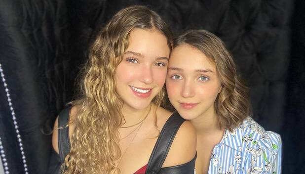 Mía y Nina Rubín derrochan glamour con looks de verano en Indonesia. (Foto: Instagram).