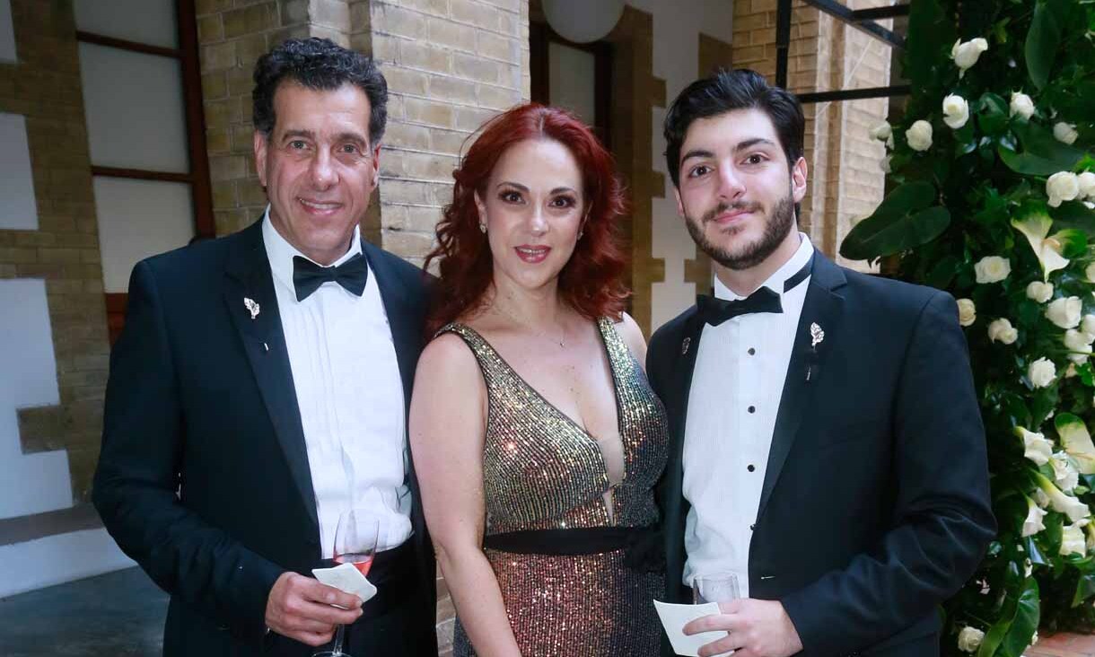 Enrique Yga y Vicky de Yga y Enrique Yga