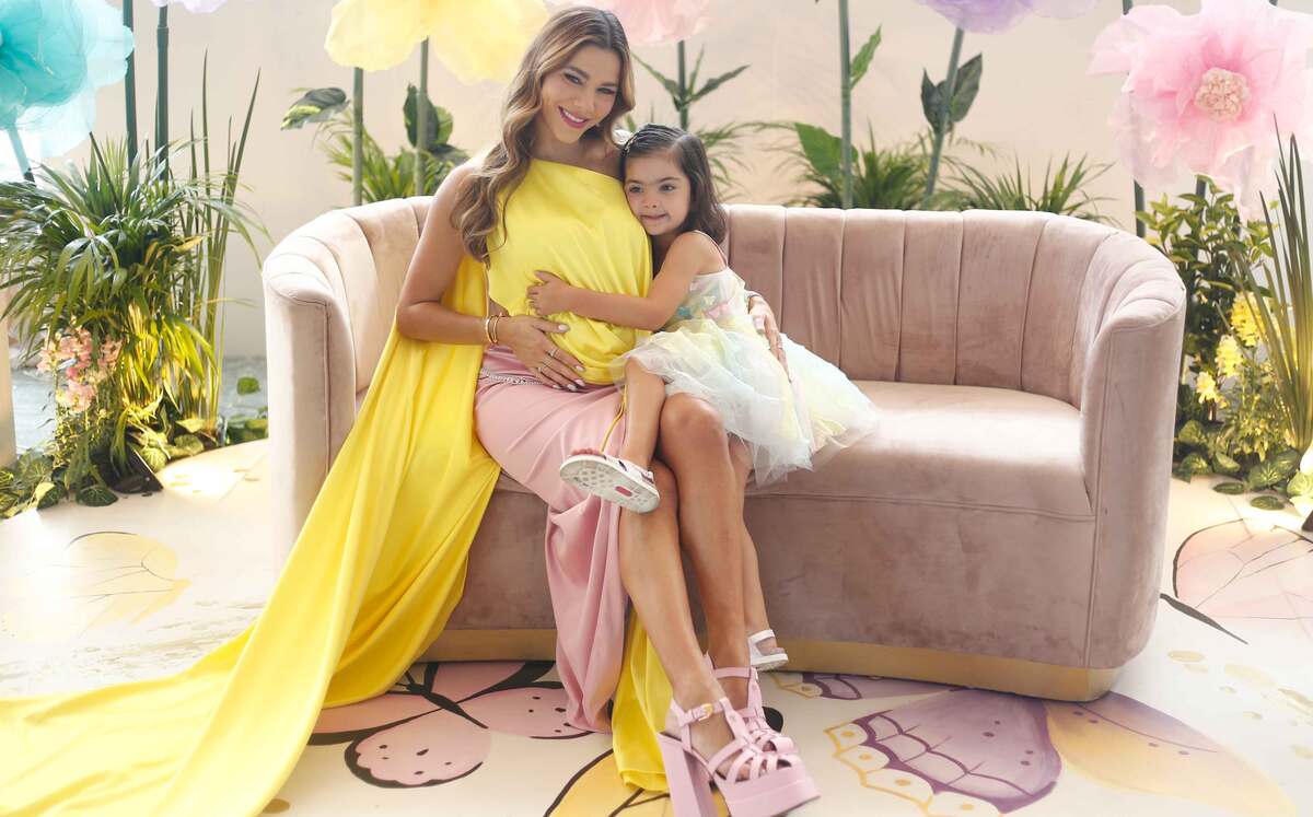 Connie Dávalos y Alessa Tame