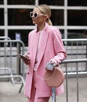 ¡Logra un look impactante en colores monocromáticos!/ Foto: Cortesía