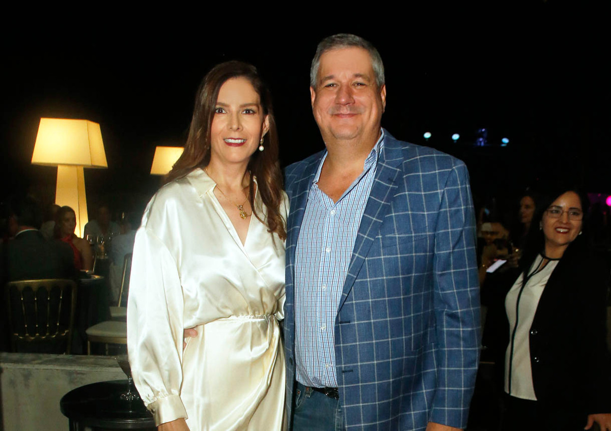 Mónica Martínez de De la Garza y Pedro De la Garza