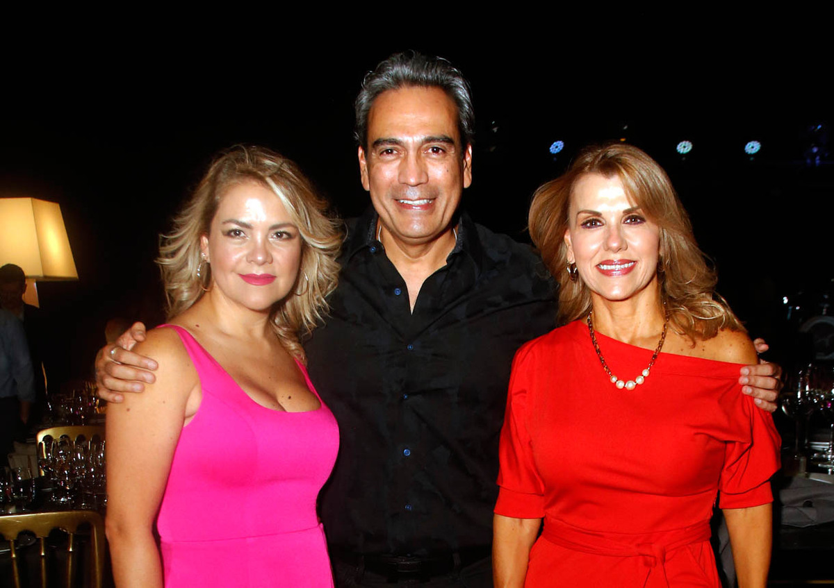 Verónica Ulloa, Alejandro Castañeda y Claudia Ibarra