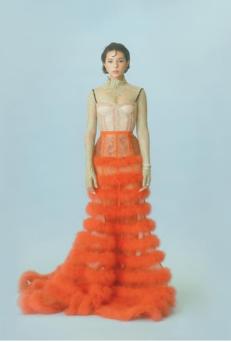 ÁNGELA AGUILAR EN ELLE