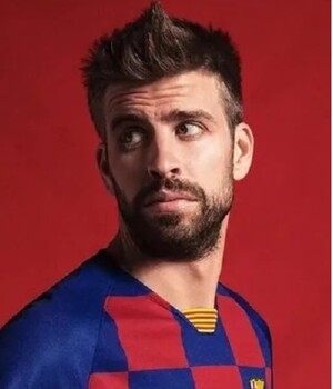Shakira es captada triste en la playa tras video y fotos de Piqué con su nueva novia (Foto: Instagram)
