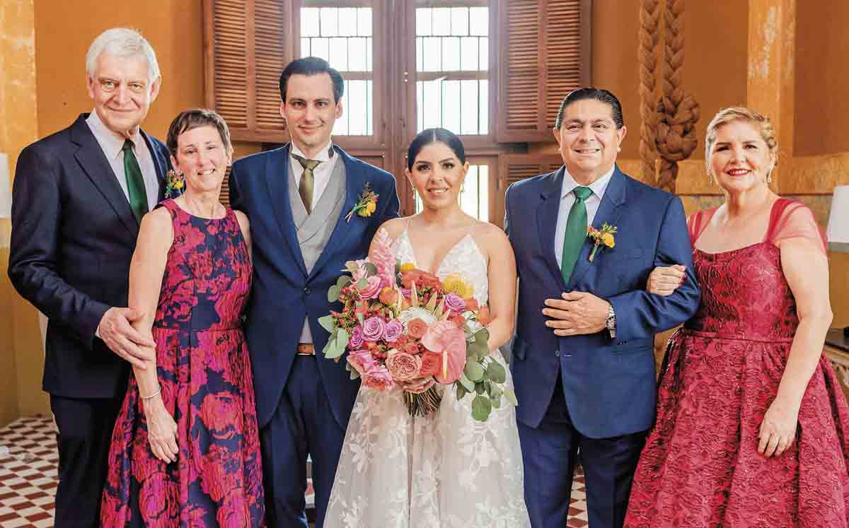 Papás del novio.Robert Blackwood, Catherine Blackwood, los novios,Papás de la novia. Óscar Izaguirre y Laura Acevedo / Fotos: Cortesía
